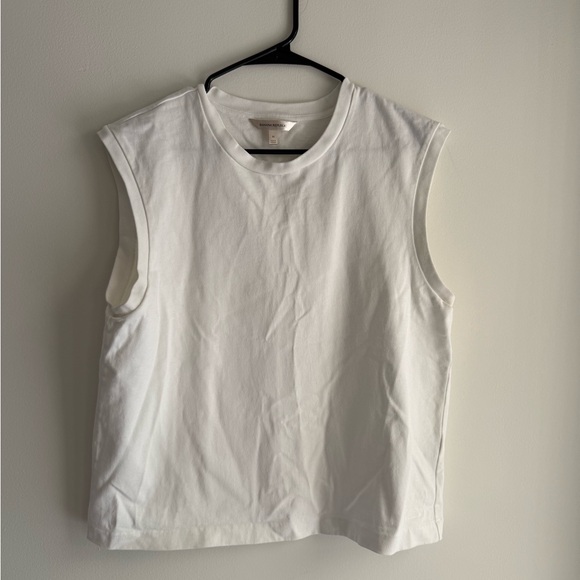 Banana Republic White Sleeveless Top - Picture 1 of 2